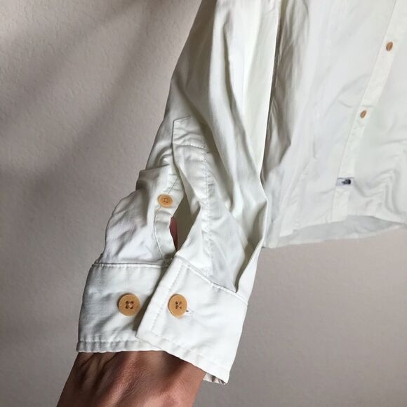 The north face button up - Picture 2 of 10
